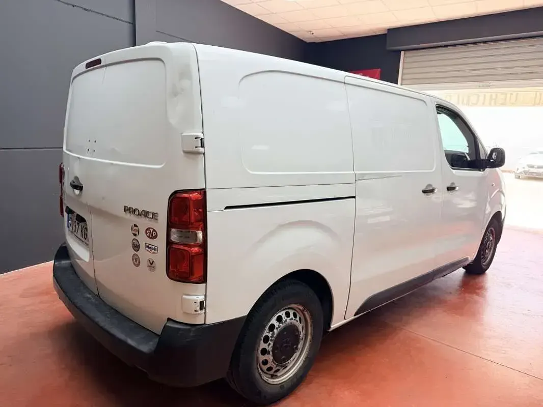 Usado Toyota Proace Business Edition 116 CV (85 kW) 2018 Blanco Monovolumen