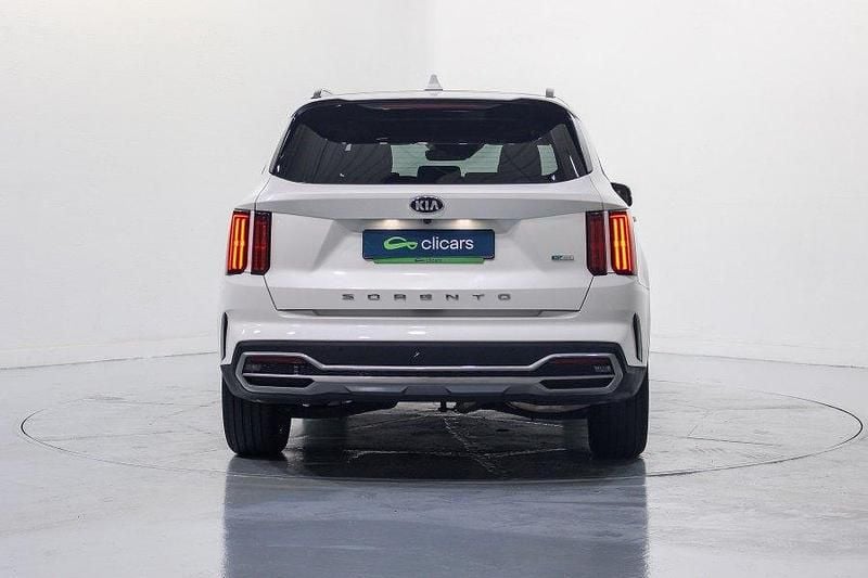 Usado Kia Sorento 233 CV (171 kW) 2021 Blanco SUV