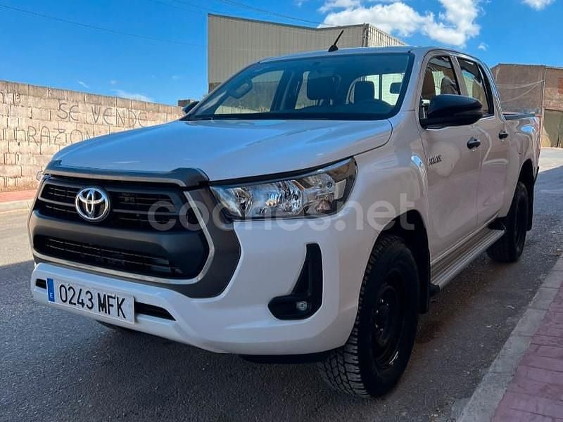 Blanco Usado 2023 Toyota HiLux Recogida | 42.500 € - Imagen 1/4