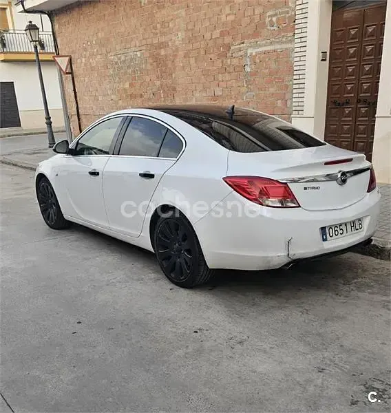 Usado Opel Insignia Excellence 195 CV (143 kW) 2012 Blanco Berlina