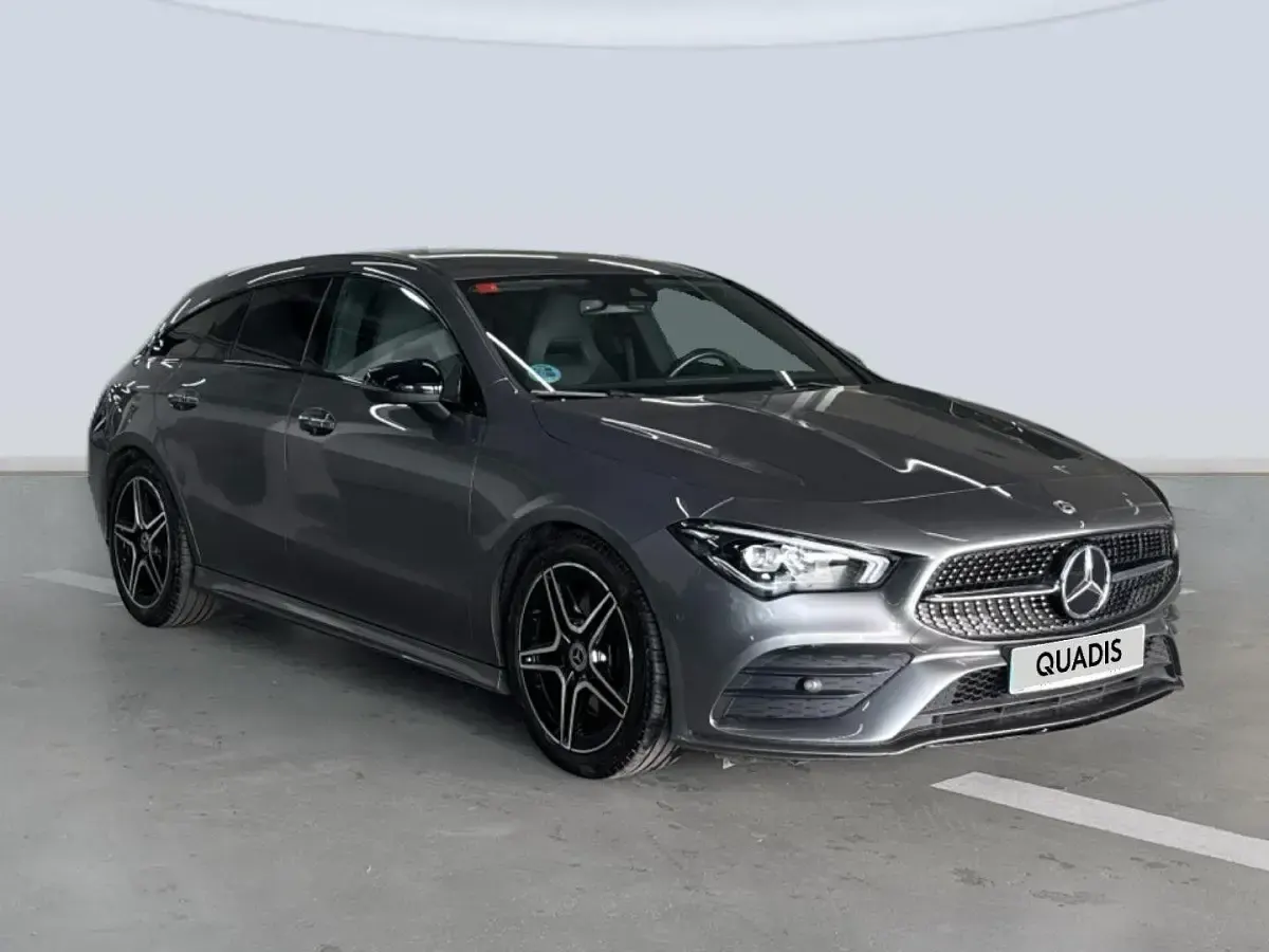 Usado Mercedes CLA200 Shooting Brake 163 CV (119 kW) 2021 Gris Familiar