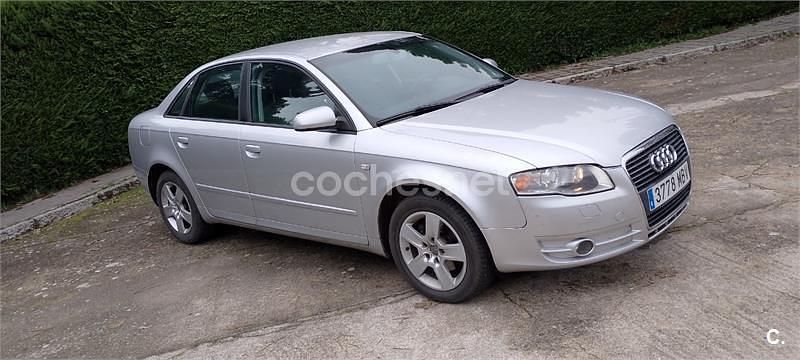 Usado Audi A4 140 CV (102 kW) 2007 Gris / plata Berlina