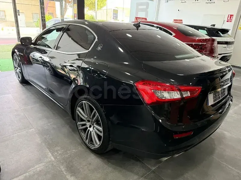 Usado Maserati Ghibli 275 CV (202 kW) 2014 Negro Berlina