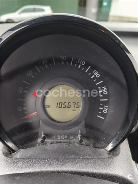 Usado Citroën C1 Feel 82 CV (60 kW) 2017 Negro Utilitario