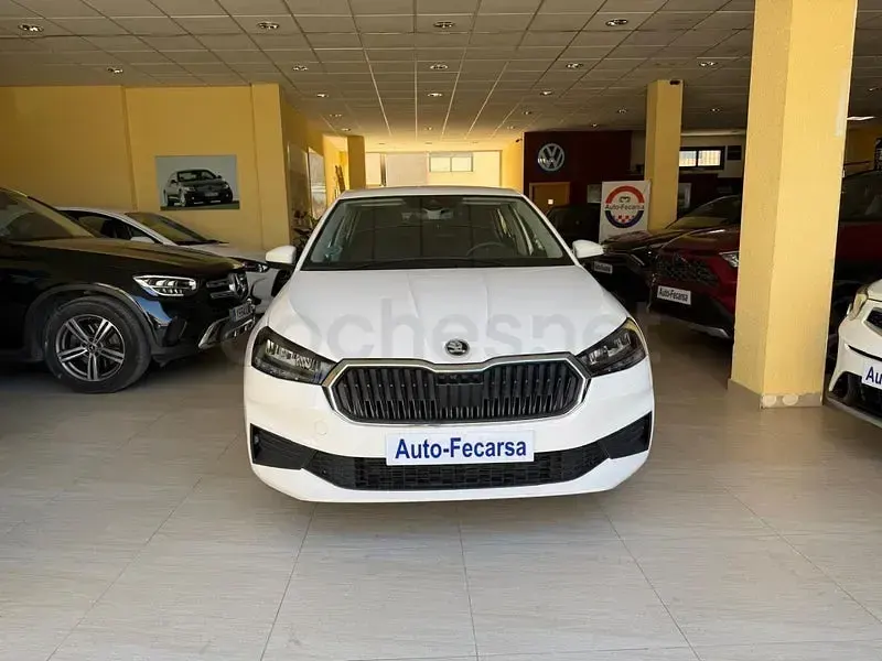 Usado Skoda Fabia 80 CV (58 kW) 2022 Blanco Utilitario
