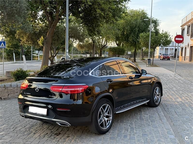 Usado Mercedes GLC220 194 HP (142 kW) 2018 Preto Coupé