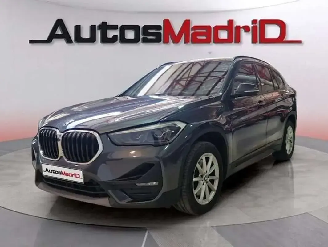 Usado BMW X1 190 CV (139 kW) 2021 Gris SUV