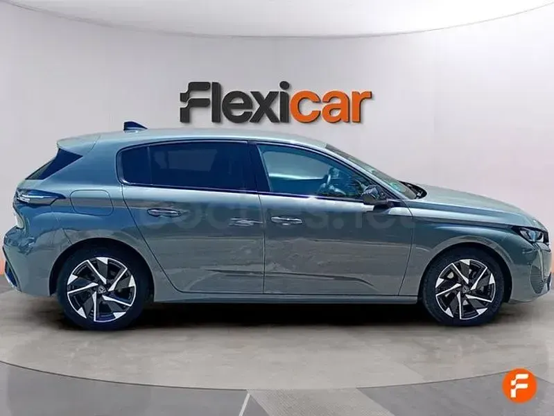 Usado Peugeot 308 Allure 130 CV (95 kW) 2024 Gris / plata Berlina