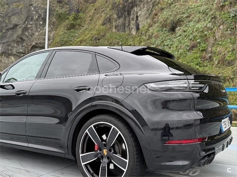 Usado Porsche Cayenne Coupe 462 CV (339 kW) 2021 Negro Coupe