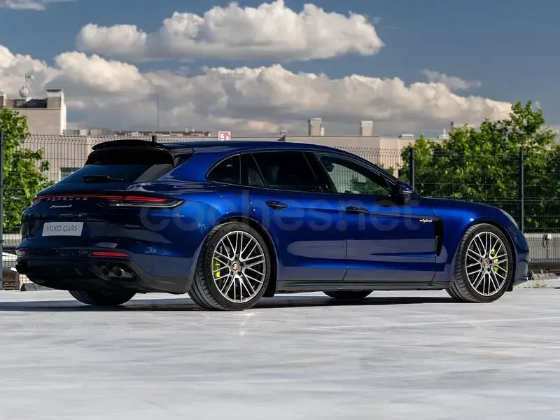 Usado Porsche Panamera 4 Sport Turismo 462 CV (339 kW) 2022 Azul Familiar