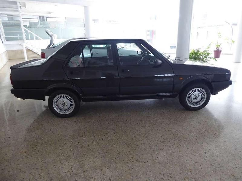 Usado Seat Malaga 99 CV (72 kW) 1989 Gris Berlina