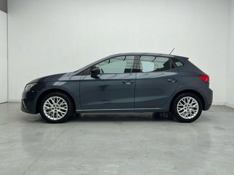 Usado Seat Ibiza FR 115 CV (84 kW) 2024 Gris Berlina
