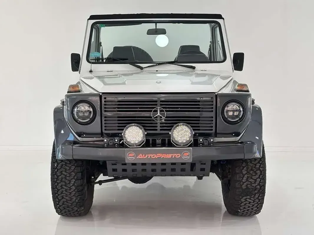 Usado Mercedes 230 90 CV (66 kW) 1980 Blanco Descapotable
