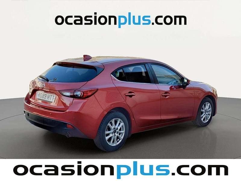 Usado Mazda 3 Style 101 CV (74 kW) 2013 Rojo Utilitario