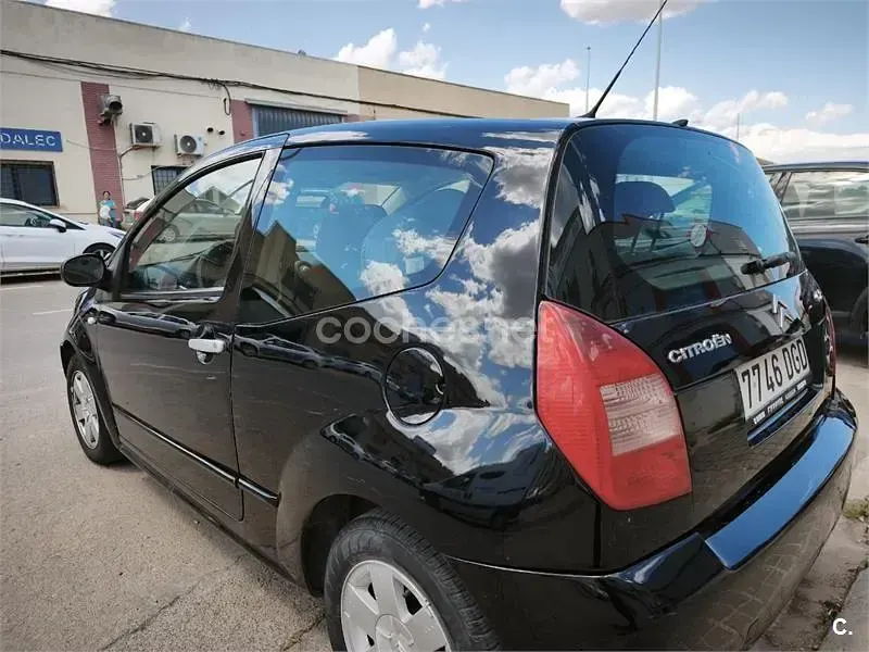 Usado Citroën C2 Furio 61 CV (44 kW) 2005 Negro Utilitario