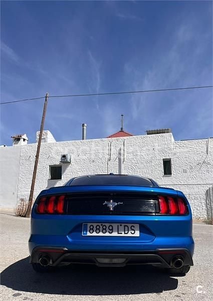 Usado Ford Mustang Fastback 290 CV (213 kW) 2019 Azul Coupe