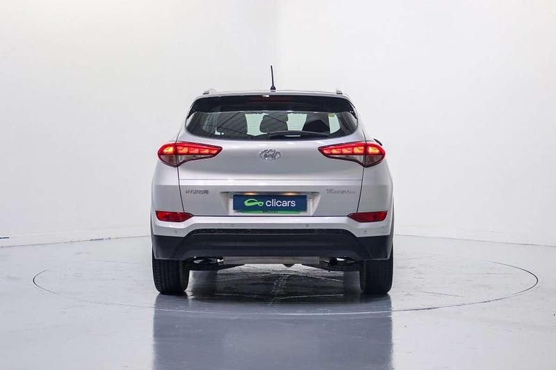 Begagnad Hyundai Tucson 114 HK (83 kW) 2015 Silver SUV