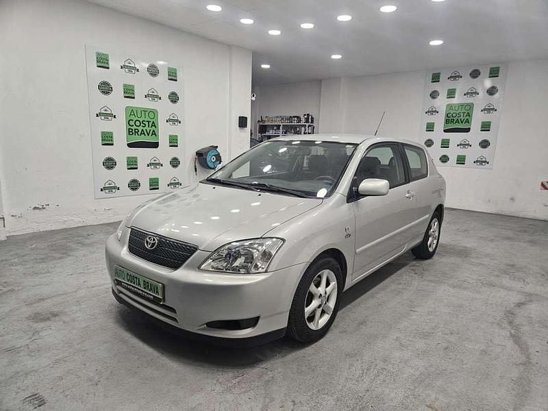 Gris Usado 2004 Toyota Corolla Luna Utilitario | 4500 € (Precio justo) - Imagen 1/4