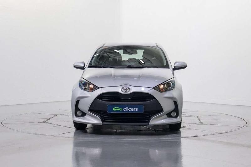 Usado Toyota Yaris Edition 125 CV (91 kW) 2021 Gris Utilitario