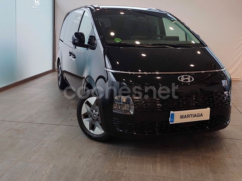 Negro Usado 2022 Hyundai Staria Van | 39.500 € (Un poco caro) - Imagen 1/4