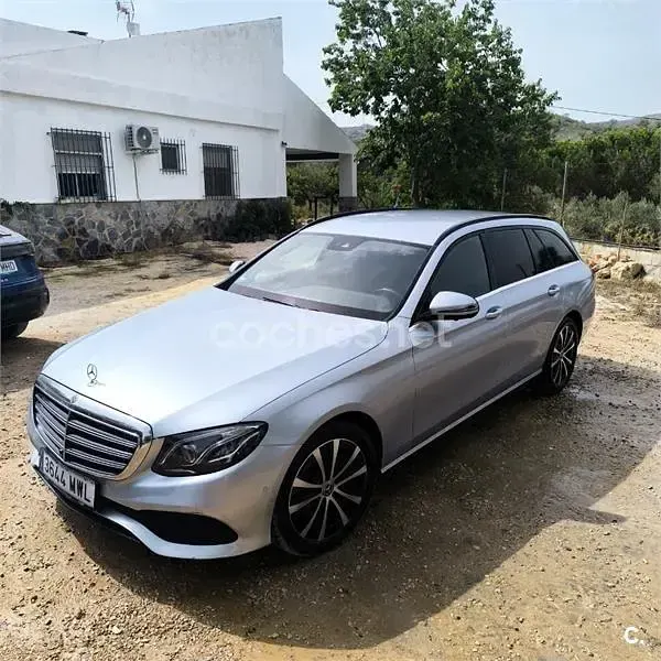 Usado Mercedes E350 258 CV (189 kW) 2017 Gris / plata Familiar