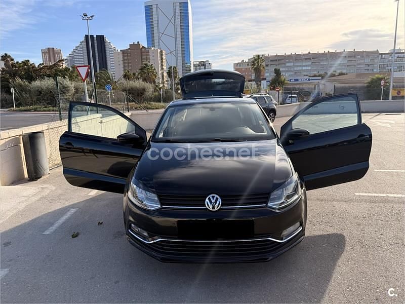 Negro Usado 2015 VW Polo Sportline Berlina | 7400 € (Buen precio) - Imagen 1/4