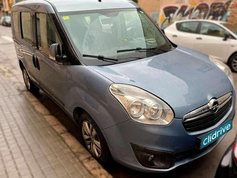 Usado Opel Combo Expression 105 CV (77 kW) 2012 Azul Monovolumen