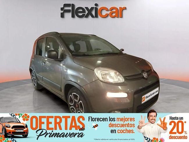 Usado Fiat Panda City Life 70 CV (51 kW) 2022 Gris Utilitario