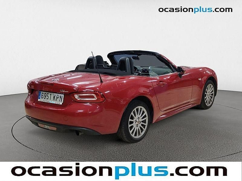Usado Fiat 124 Spider 140 CV (102 kW) 2018 Rojo Descapotable