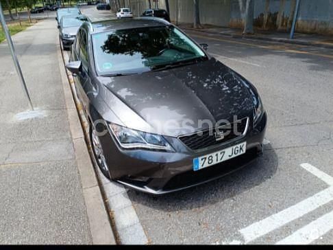 Gris / plata Usado 2015 Seat Leon Reference Familiar | 9200 € (Precio justo) - Imagen 1/4