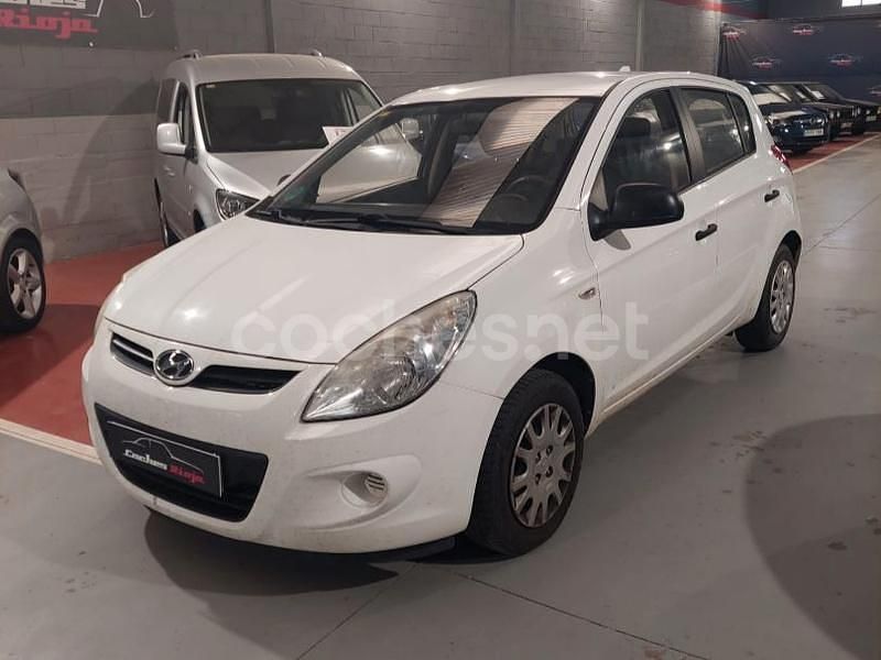 Blanco Usado 2012 Hyundai i20 Classic Berlina | 4990 € (Precio justo) - Imagen 1/4
