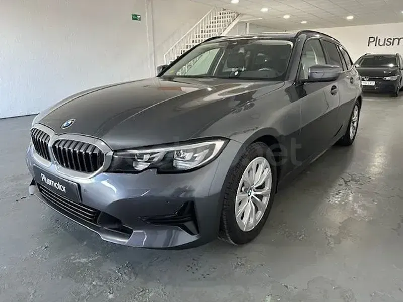 Usado BMW 320 Comfort Edition 190 CV (139 kW) 2021 Gris / plata Familiar