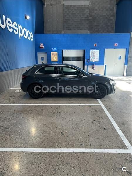 Gris / plata Usado 2016 Audi A3 Design Berlina | 16.500 € (Precio justo) - Imagen 1/4