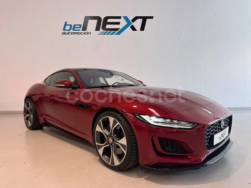 Usado Jaguar F-Type R-Dynamic 300 CV (220 kW) 2022 Granate Coupe