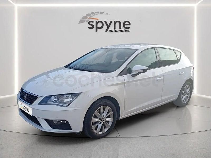 Usado Seat Leon Style 110 CV (80 kW) 2018 Blanco Berlina