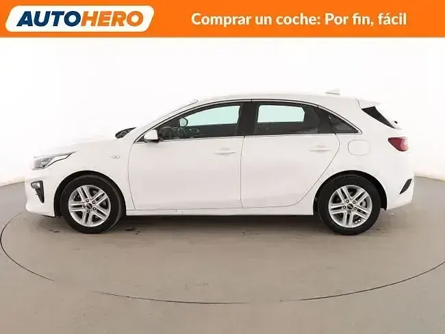 Usado Kia Ceed 120 CV (88 kW) 2019 Blanco Utilitario