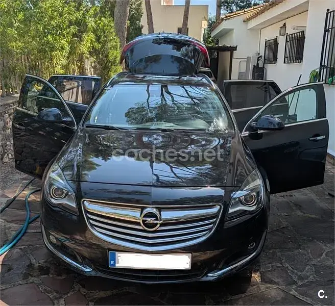 Usado Opel Insignia Excellence 163 CV (119 kW) 2014 Negro Familiar