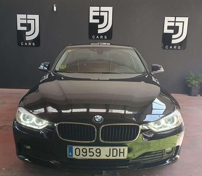 Usado BMW 318 143 CV (105 kW) 2015 Negro Berlina