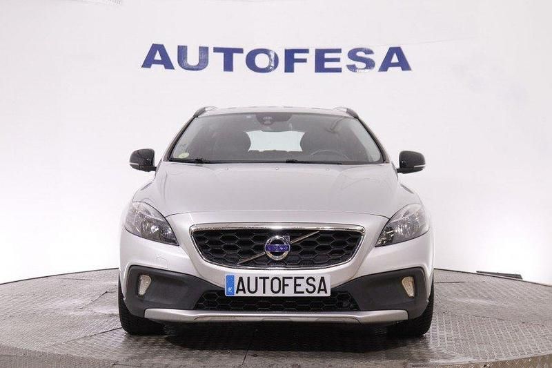 Usado Volvo V40 Summum 150 CV (110 kW) 2014 Plata Utilitario