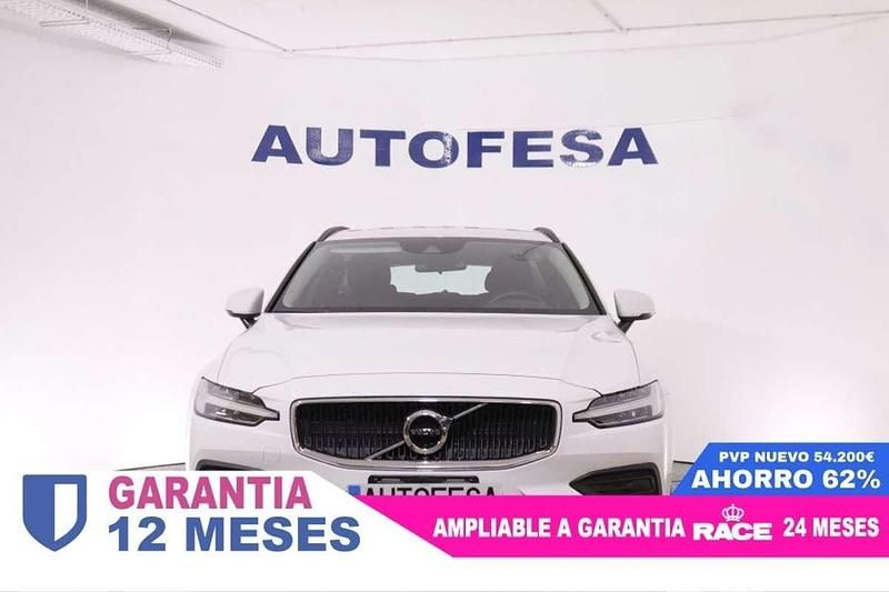 Usado Volvo V60 Momentum 197 CV (144 kW) 2021 Blanco Familiar
