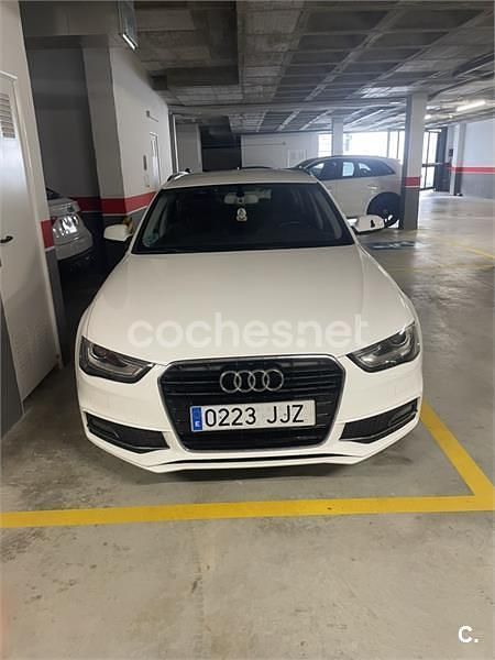 Usado Audi A4 S-Line 136 CV (100 kW) 2015 Blanco Familiar