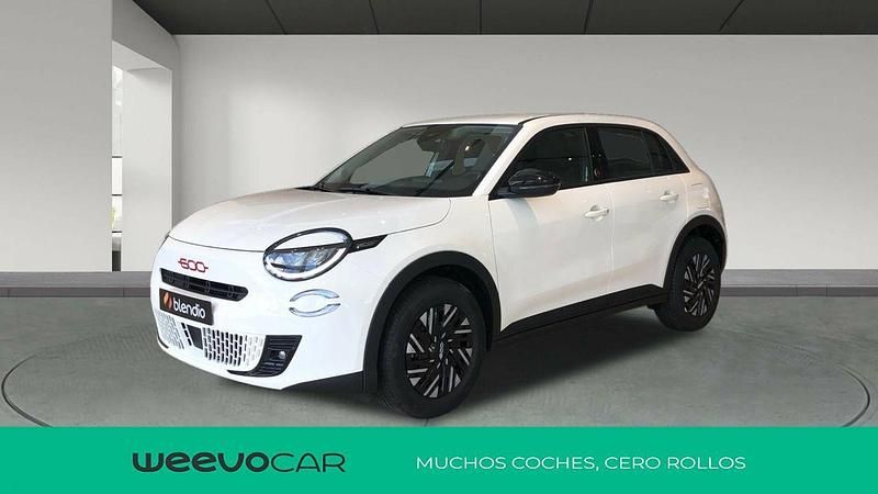 Blanco Nuevo 2025 Fiat 600 Red SUV | 27.900 € (Precio justo) - Imagen 1/4