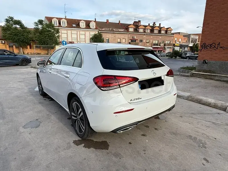 Usado Mercedes A250 218 CV (160 kW) 2021 Blanco Berlina