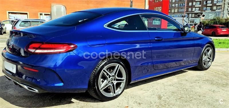 Usado Mercedes C220 194 CV (142 kW) 2019 Azul Coupe