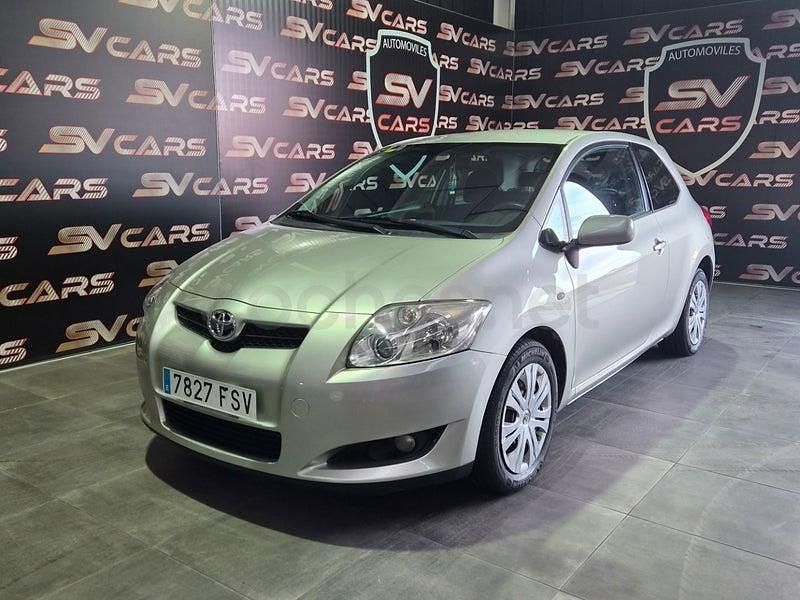 Usado Toyota Auris Luna 124 CV (91 kW) 2007 Gris / plata Utilitario