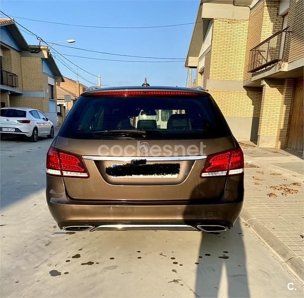 Usado Mercedes E220 Avantgarde 170 CV (125 kW) 2014 Marrón Familiar