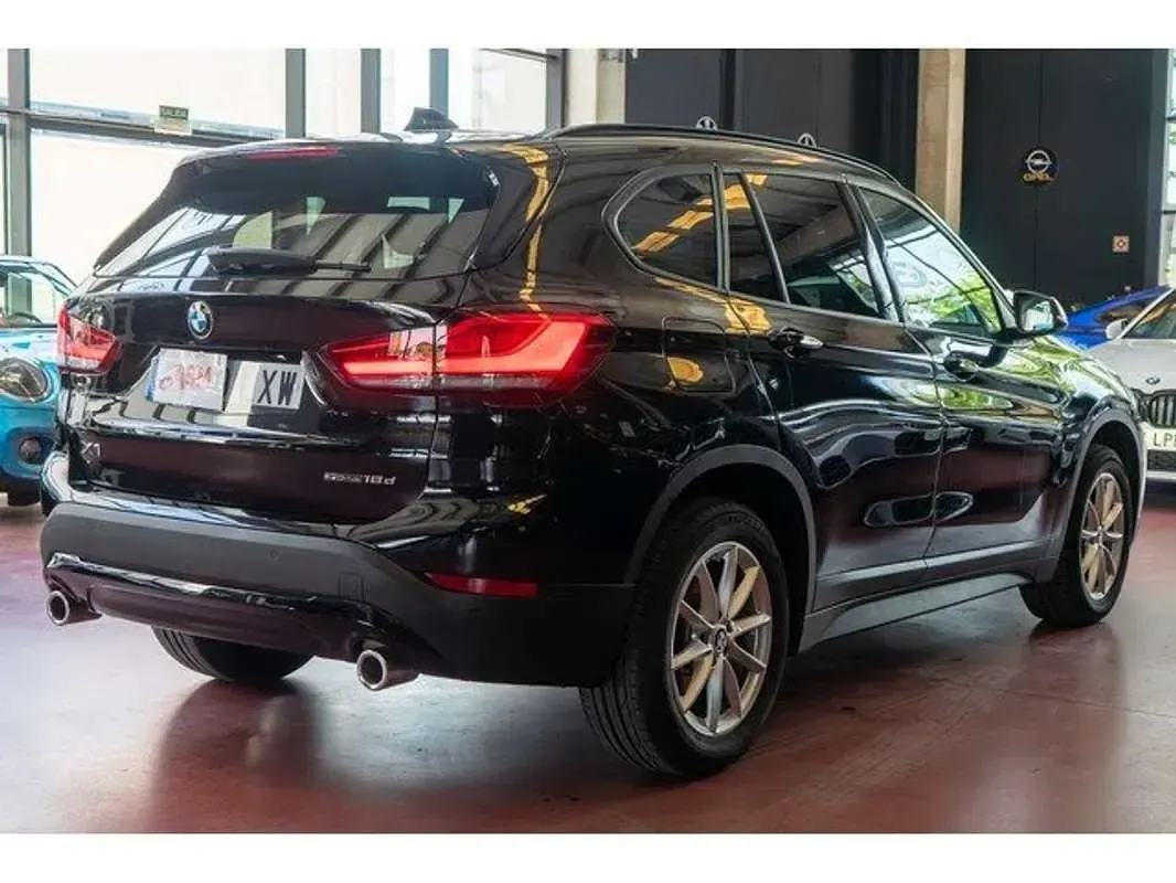 Usado BMW X1 Sport Line 150 CV (110 kW) 2022 Negro SUV