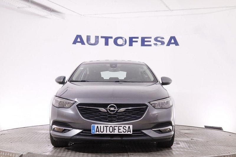 Usado Opel Insignia Innovation 260 CV (191 kW) 2017 Plata Berlina