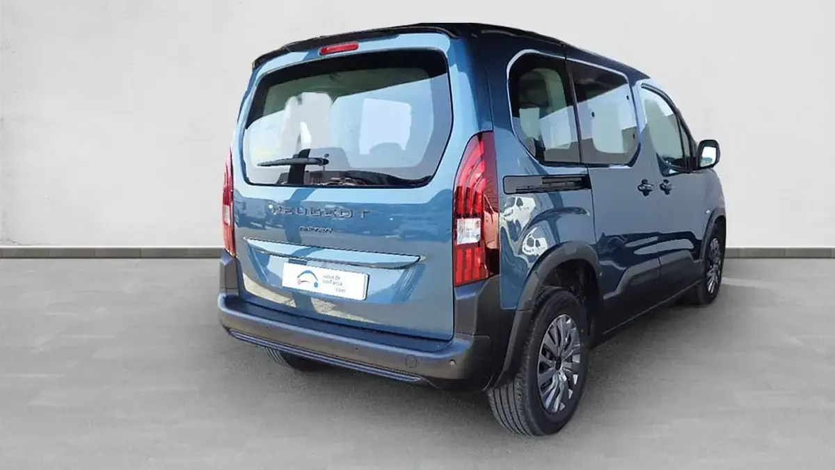 Usado Peugeot Rifter Allure 102 CV (75 kW) 2025 Monovolumen