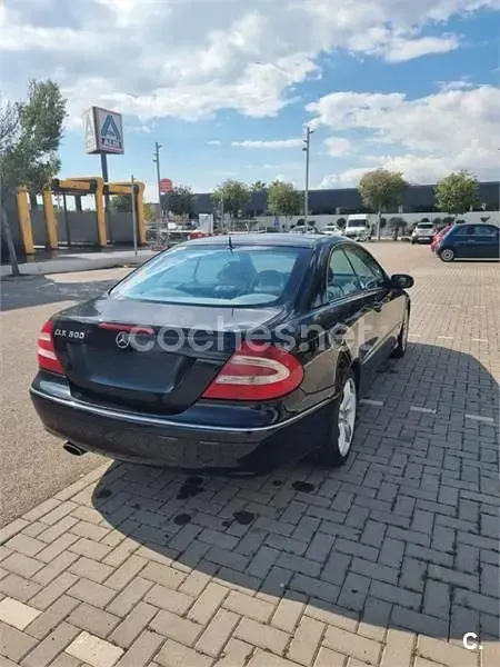 Usado Mercedes CLK500 Avantgarde 306 CV (225 kW) 2003 Negro Coupe